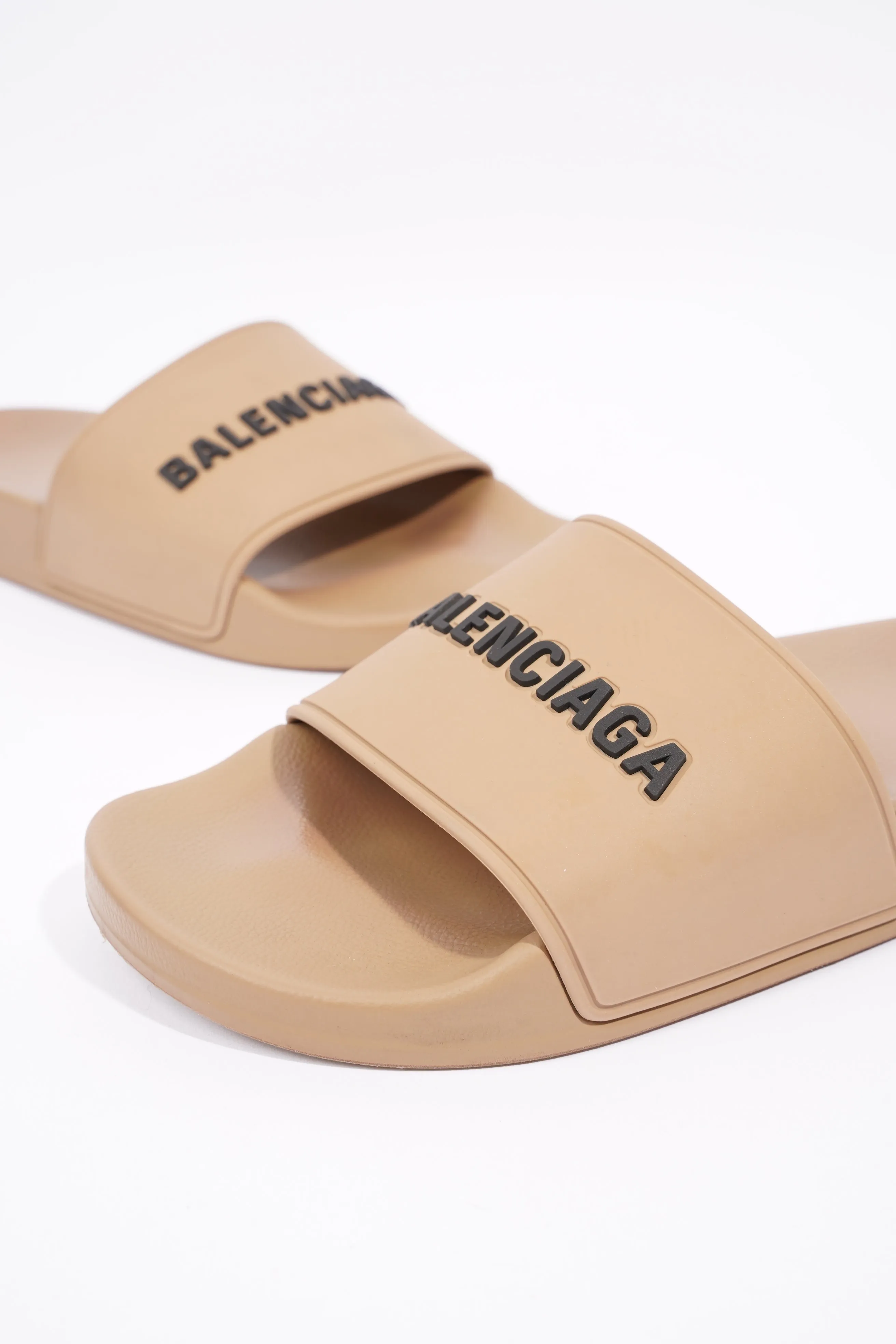 Balenciaga Womens Logo Pool Slides Beige / Black EU 37 / UK 4