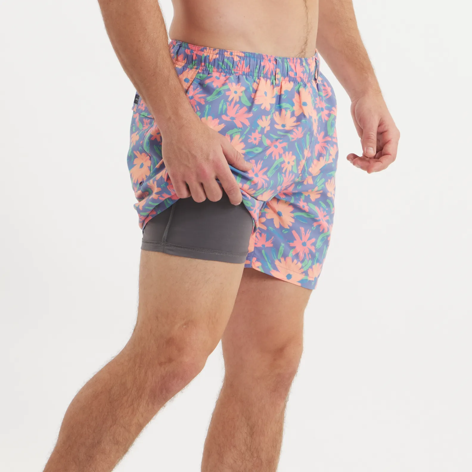 Harbor Lined Trunk - Pushing Daisies
